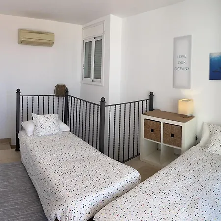 Grand And Luxurious Duplex With Large Terrace And Amazing Sea Views * Puerto de Santiago (Tenerife)