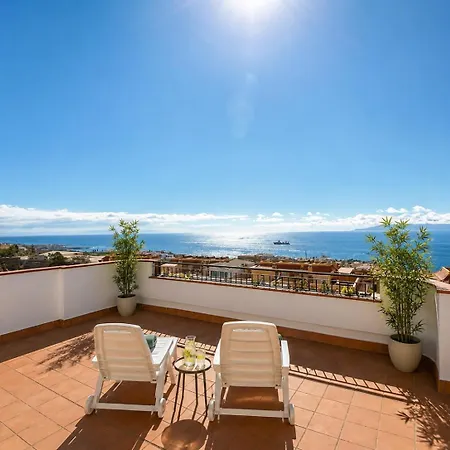 Grand And Luxurious Duplex With Large Terrace And Amazing Sea Views Puerto de Santiago (Tenerife)