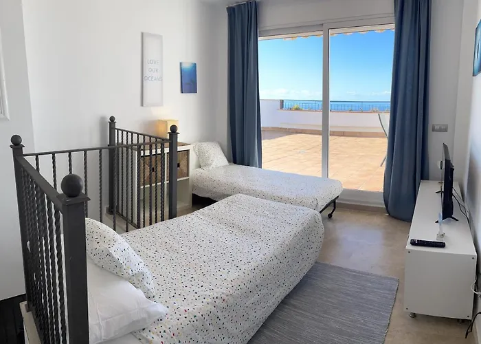 Grand And Luxurious Duplex With Large Terrace And Amazing Sea Views Пуэрто-де-Сантьяго