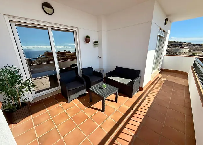 Grand And Luxurious Duplex With Large Terrace And Amazing Sea Views *