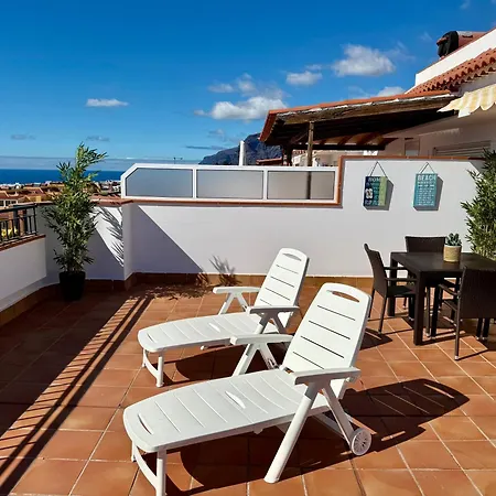 Grand And Luxurious Duplex With Large Terrace And Amazing Sea Views * Puerto de Santiago (Tenerife)