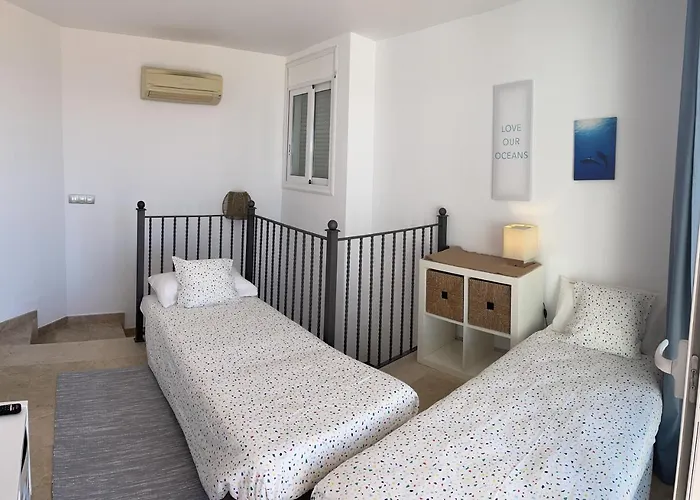 Grand And Luxurious Duplex With Large Terrace And Amazing Sea Views * Puerto de Santiago (Tenerife)