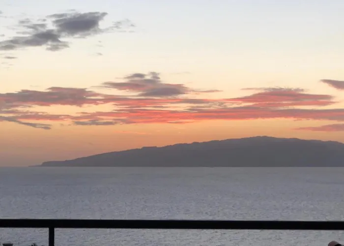 Grand And Luxurious Duplex With Large Terrace And Amazing Sea Views * Puerto de Santiago (Tenerife)