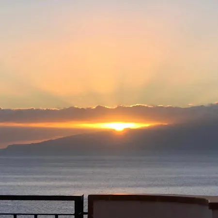 Grand And Luxurious Duplex With Large Terrace And Amazing Sea Views